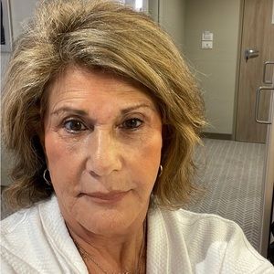 Meet your Posher, Monica